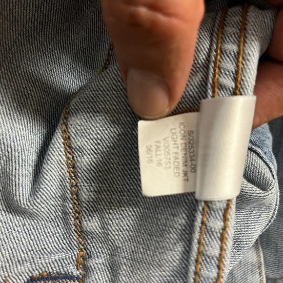 GAP Icon Denim Jacket with Washwell Size M